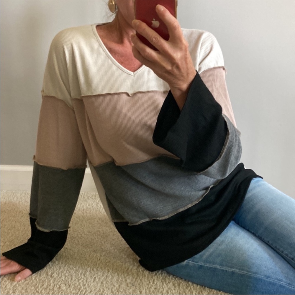 Waffle Knit, Color Block Long Sleeve Tunic Top - Picture 11 of 11
